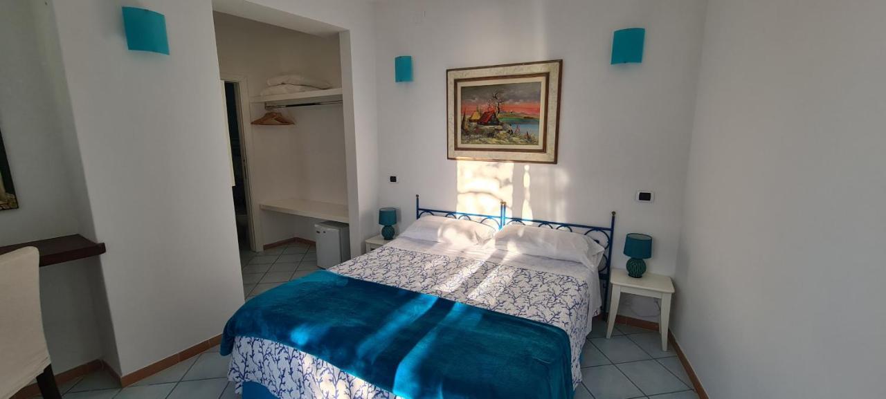 Guest House Villa Il Gabbiano Ponza Kültér fotó