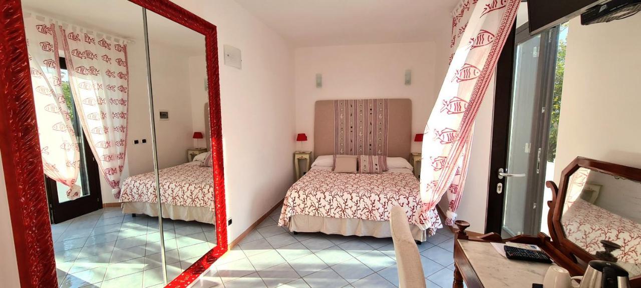 Guest House Villa Il Gabbiano Ponza Kültér fotó